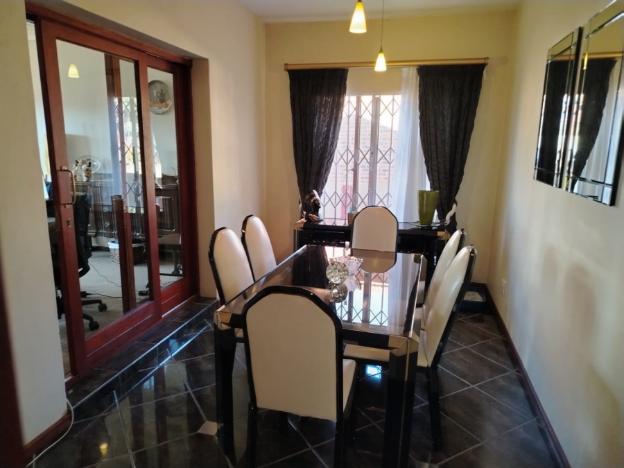 5 Bedroom Property for Sale in Paul Krugersoord Gauteng