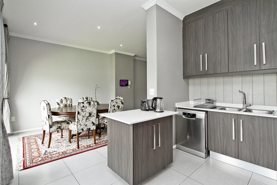 3 Bedroom Property for Sale in Greenside Gauteng