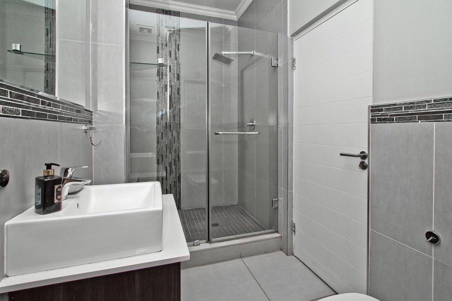3 Bedroom Property for Sale in Greenside Gauteng