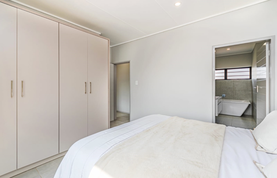 3 Bedroom Property for Sale in Amberfield Gauteng