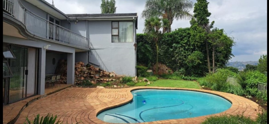 4 Bedroom Property for Sale in Cyrildene Gauteng