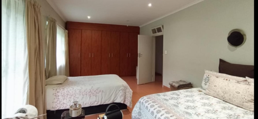 4 Bedroom Property for Sale in Cyrildene Gauteng