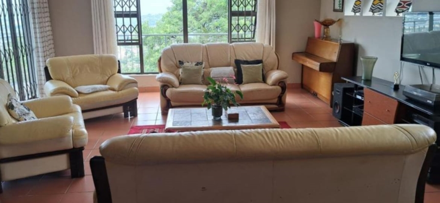 4 Bedroom Property for Sale in Cyrildene Gauteng