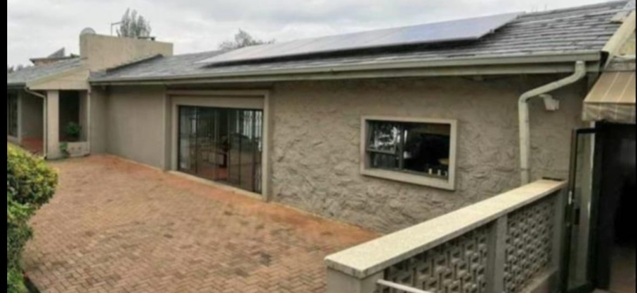 4 Bedroom Property for Sale in Cyrildene Gauteng