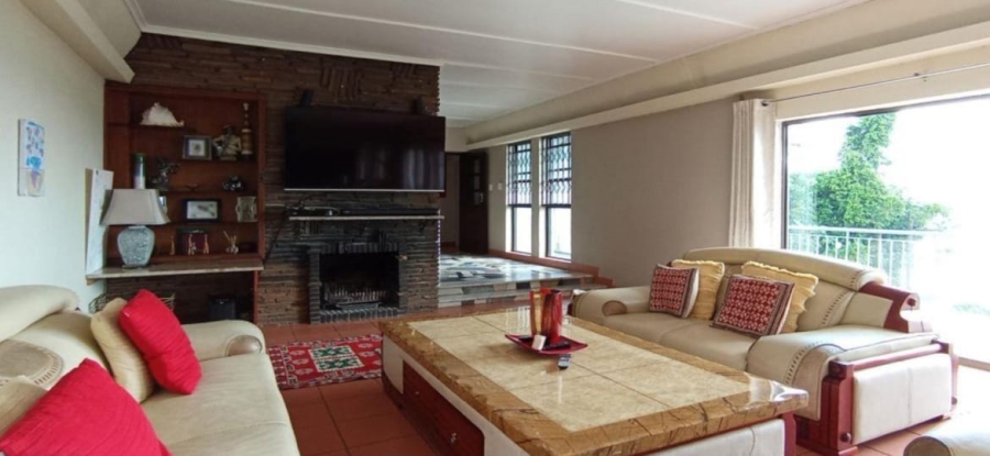 4 Bedroom Property for Sale in Cyrildene Gauteng
