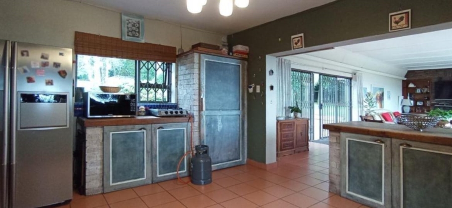 4 Bedroom Property for Sale in Cyrildene Gauteng