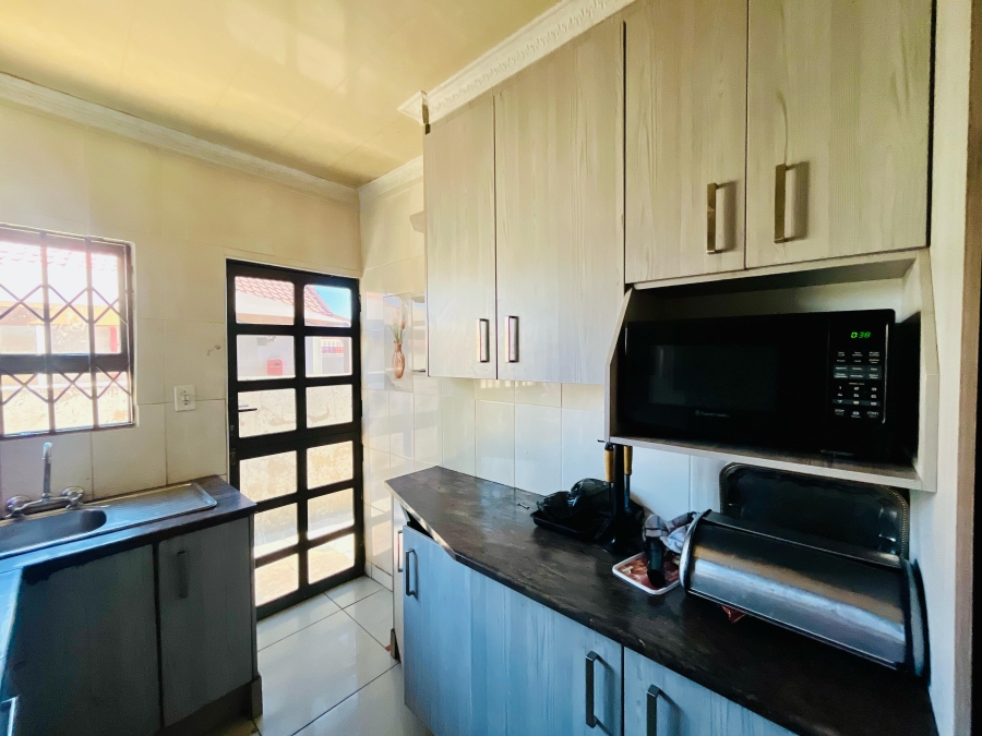 4 Bedroom Property for Sale in Vosloorus Gauteng