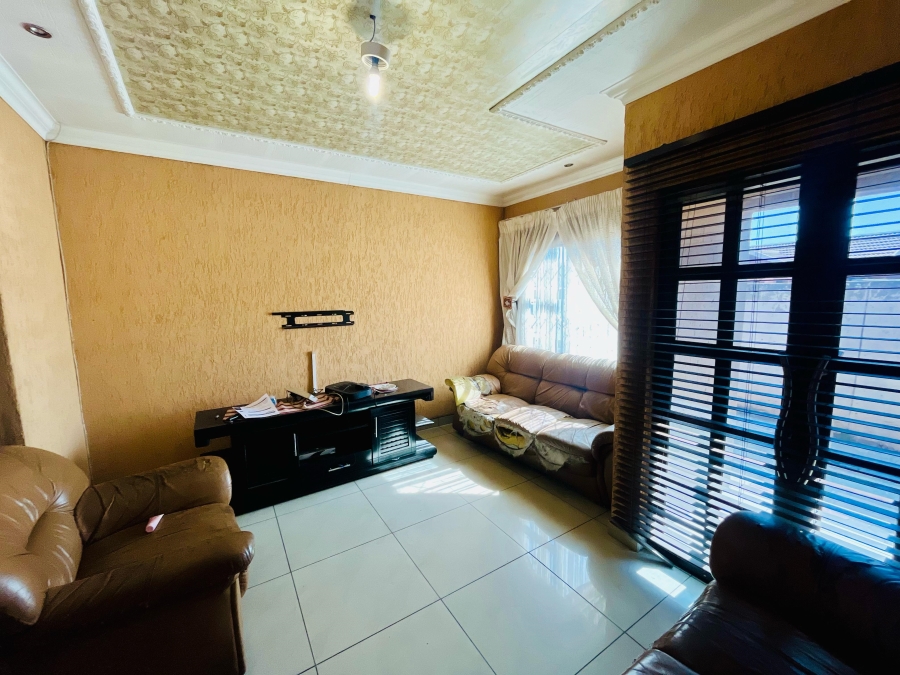 4 Bedroom Property for Sale in Vosloorus Gauteng
