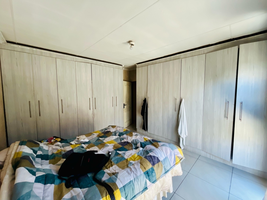4 Bedroom Property for Sale in Vosloorus Gauteng