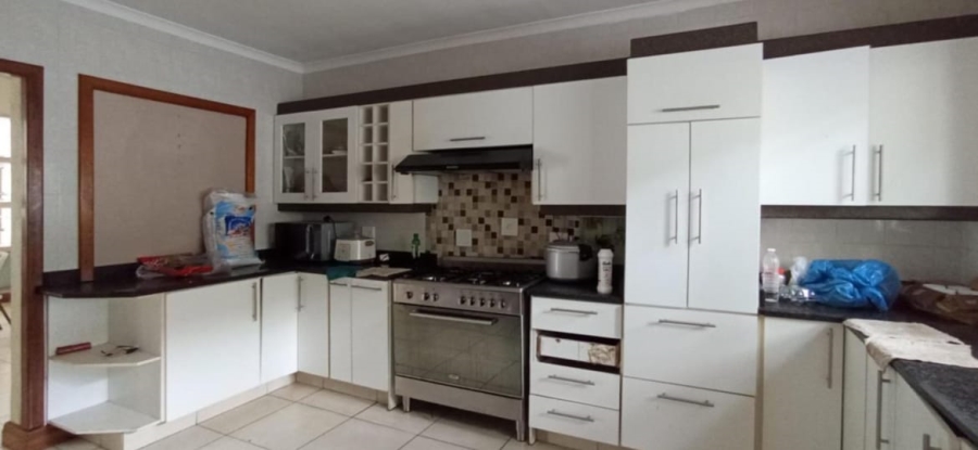 5 Bedroom Property for Sale in Dowerglen Gauteng