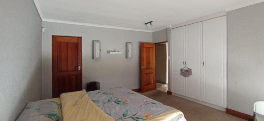 5 Bedroom Property for Sale in Dowerglen Gauteng