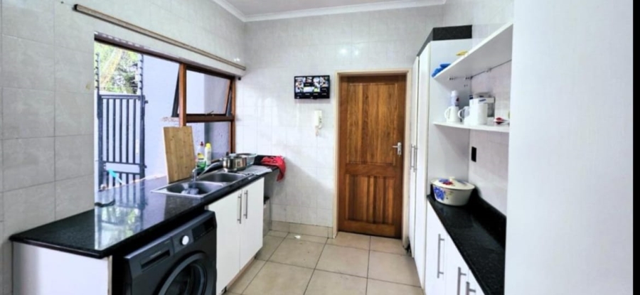 5 Bedroom Property for Sale in Dowerglen Gauteng