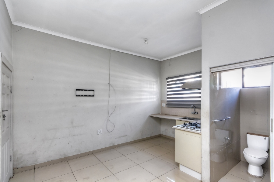 7 Bedroom Property for Sale in Fellside Gauteng