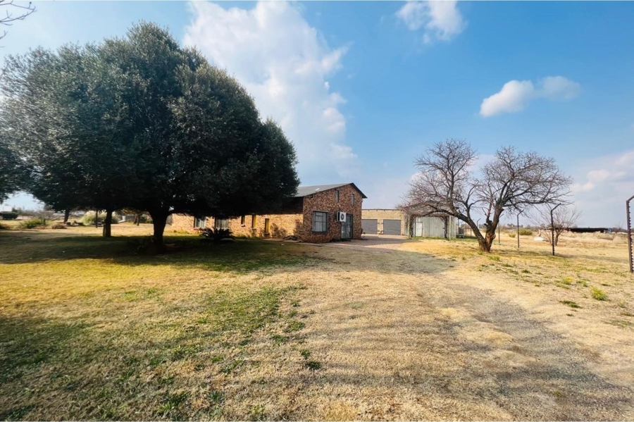 4 Bedroom Property for Sale in Rosashof Gauteng