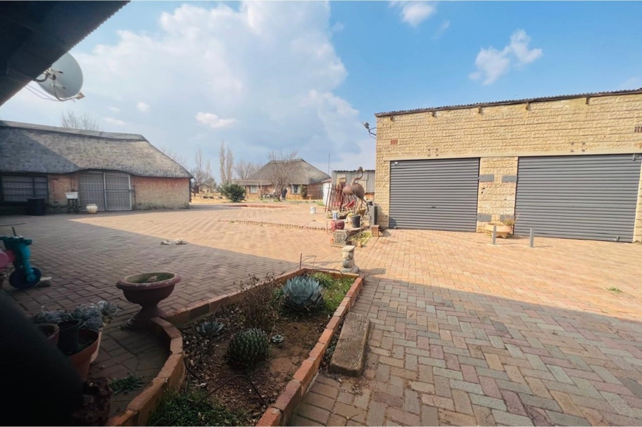 4 Bedroom Property for Sale in Rosashof Gauteng