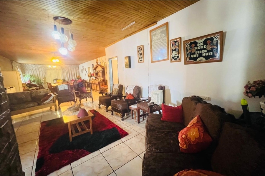 4 Bedroom Property for Sale in Rosashof Gauteng