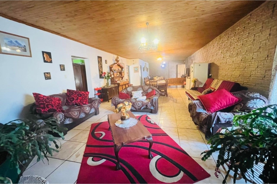 4 Bedroom Property for Sale in Rosashof Gauteng