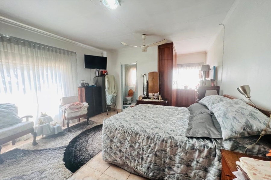 4 Bedroom Property for Sale in Rosashof Gauteng