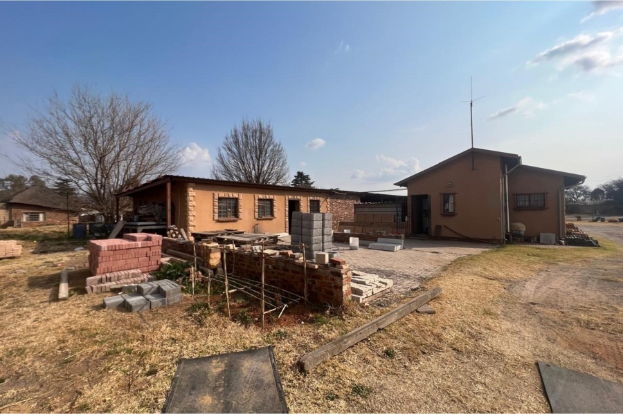 4 Bedroom Property for Sale in Rosashof Gauteng