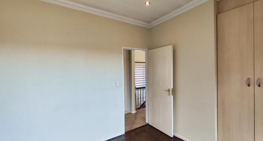 3 Bedroom Property for Sale in Glen Erasmia Gauteng