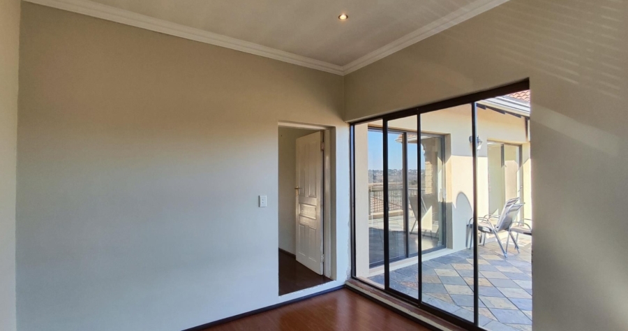 3 Bedroom Property for Sale in Glen Erasmia Gauteng