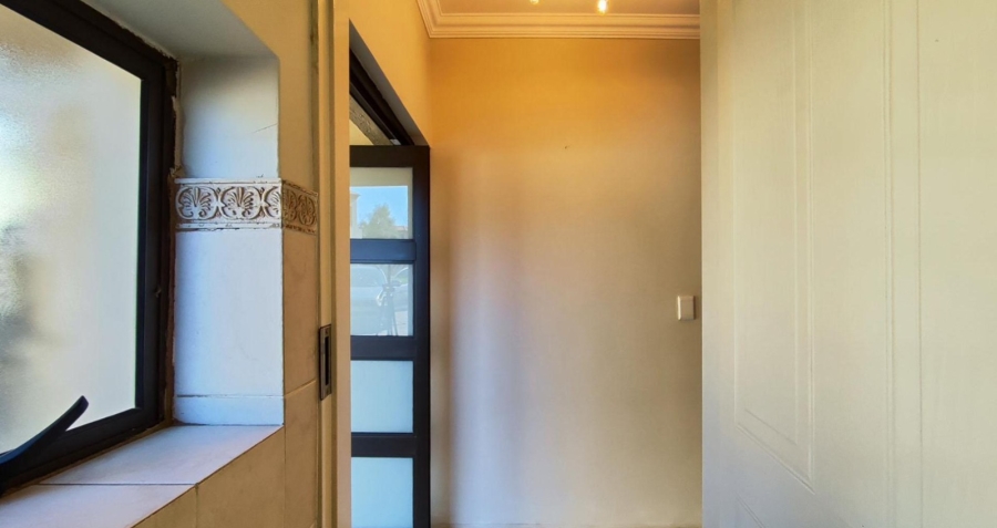 3 Bedroom Property for Sale in Glen Erasmia Gauteng