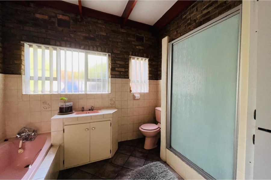4 Bedroom Property for Sale in Vanderbijlpark SE Gauteng