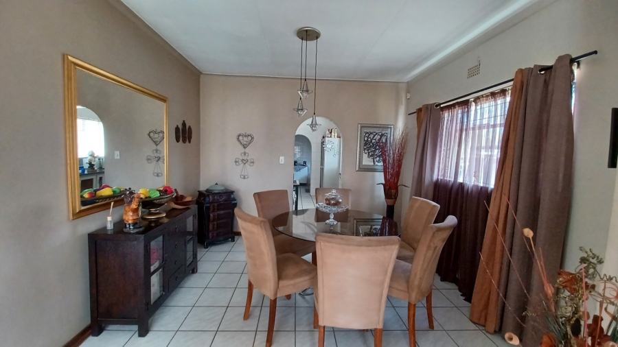 3 Bedroom Property for Sale in Vanderbijlpark SE 6 Gauteng
