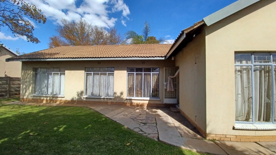 3 Bedroom Property for Sale in Vanderbijlpark SE 6 Gauteng