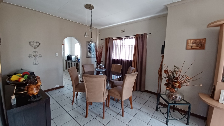 3 Bedroom Property for Sale in Vanderbijlpark SE 6 Gauteng