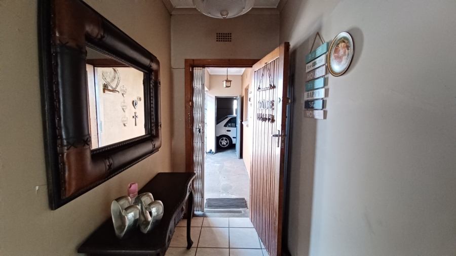 3 Bedroom Property for Sale in Vanderbijlpark SE 6 Gauteng