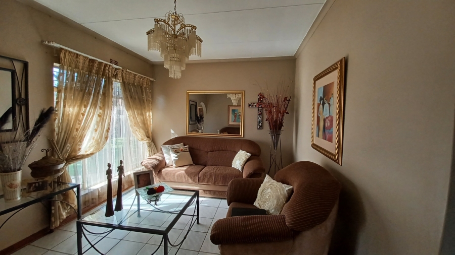 3 Bedroom Property for Sale in Vanderbijlpark SE 6 Gauteng