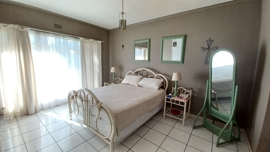 3 Bedroom Property for Sale in Vanderbijlpark SE 6 Gauteng