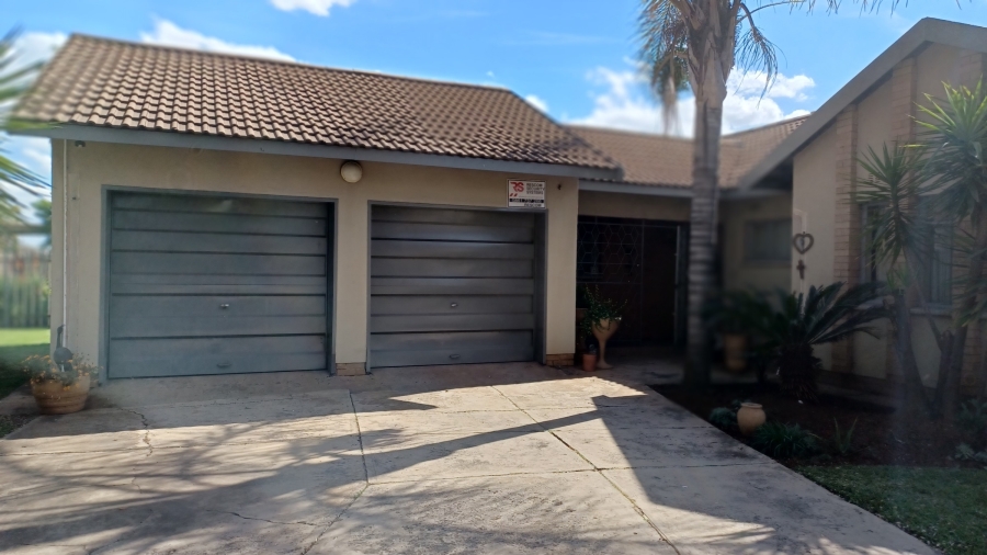 3 Bedroom Property for Sale in Vanderbijlpark SE 6 Gauteng
