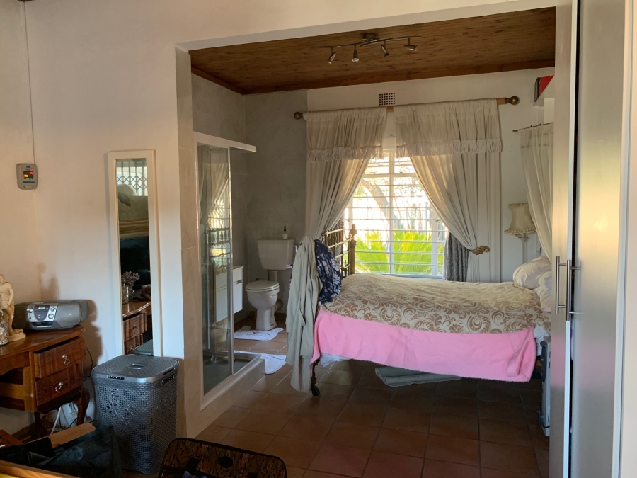 4 Bedroom Property for Sale in Waverley Gauteng