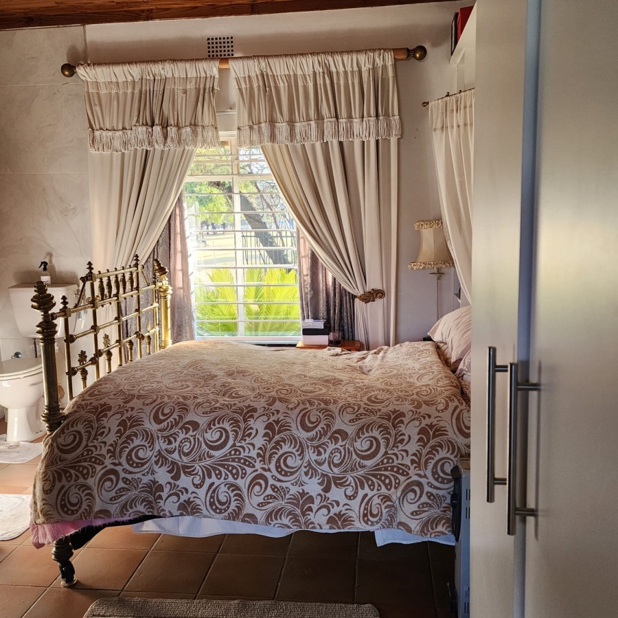 4 Bedroom Property for Sale in Waverley Gauteng