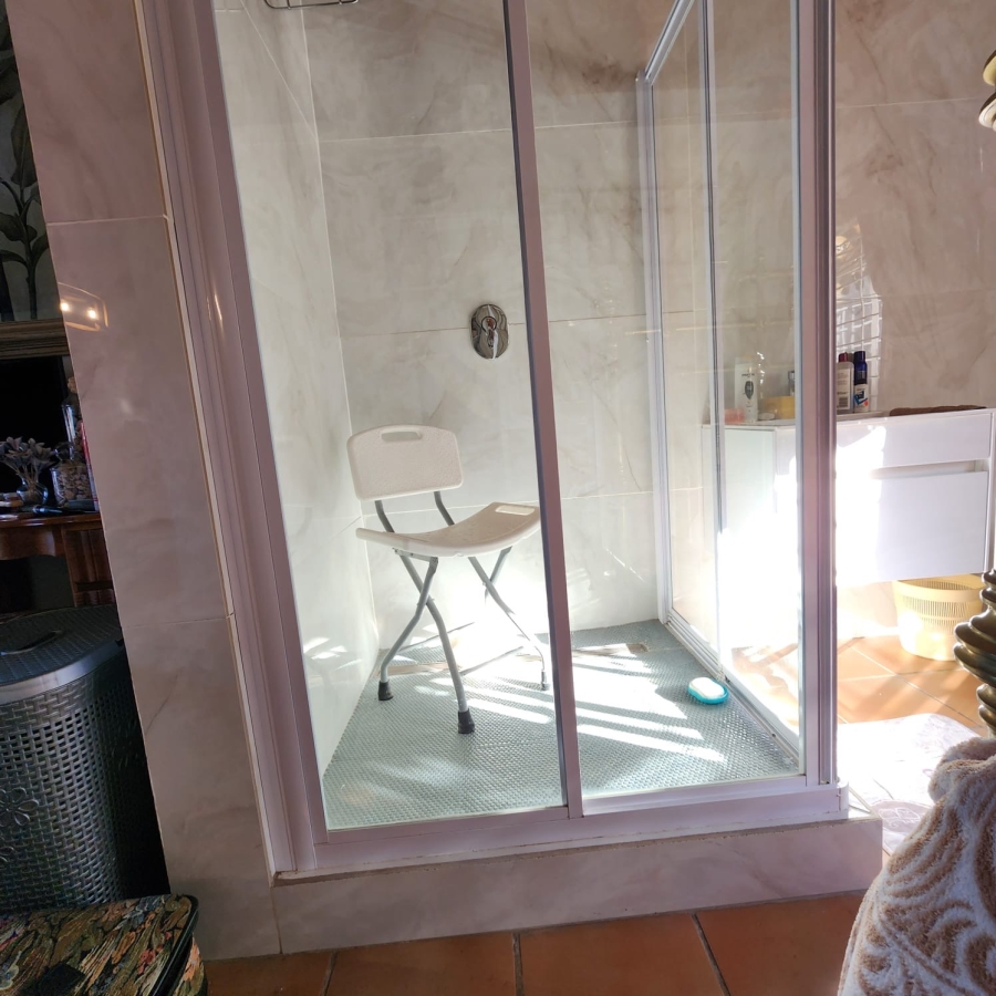 4 Bedroom Property for Sale in Waverley Gauteng