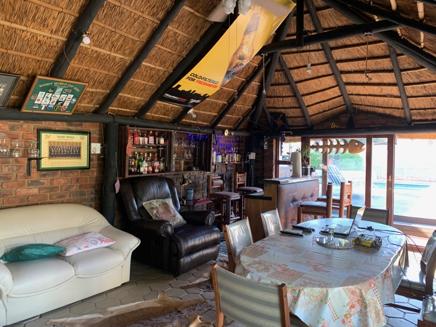 4 Bedroom Property for Sale in Waverley Gauteng