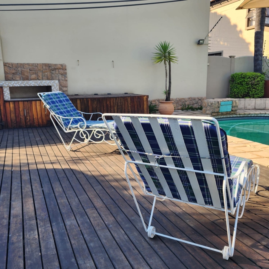 4 Bedroom Property for Sale in Waverley Gauteng