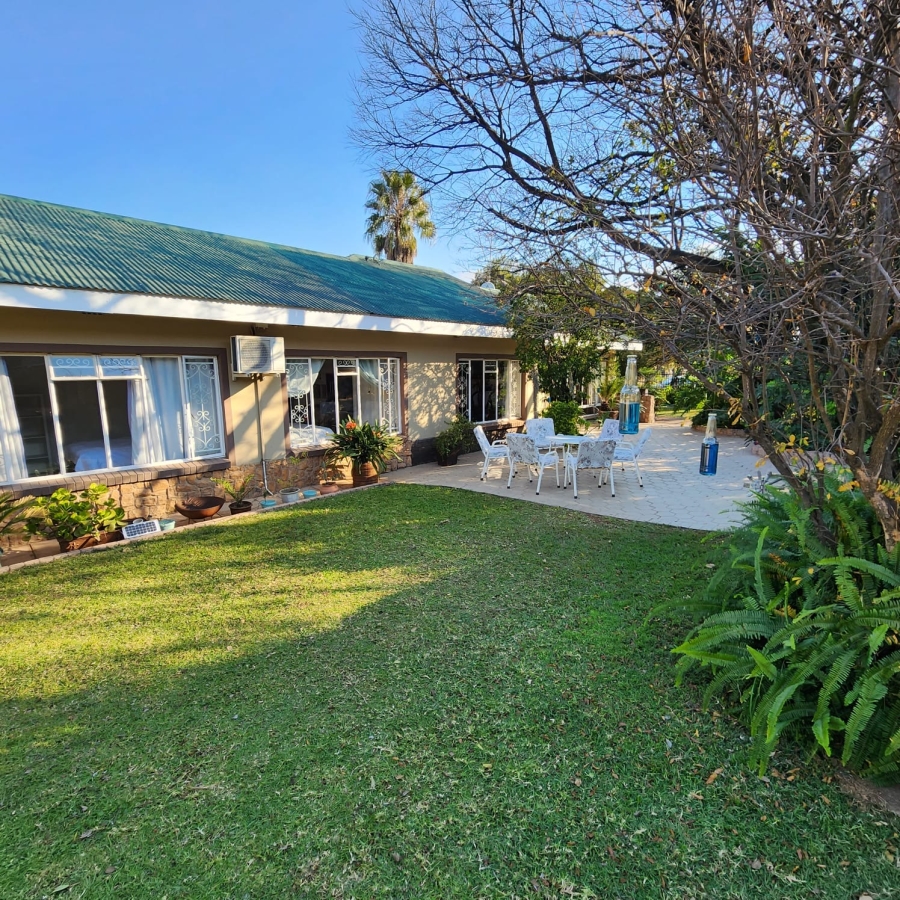 4 Bedroom Property for Sale in Waverley Gauteng