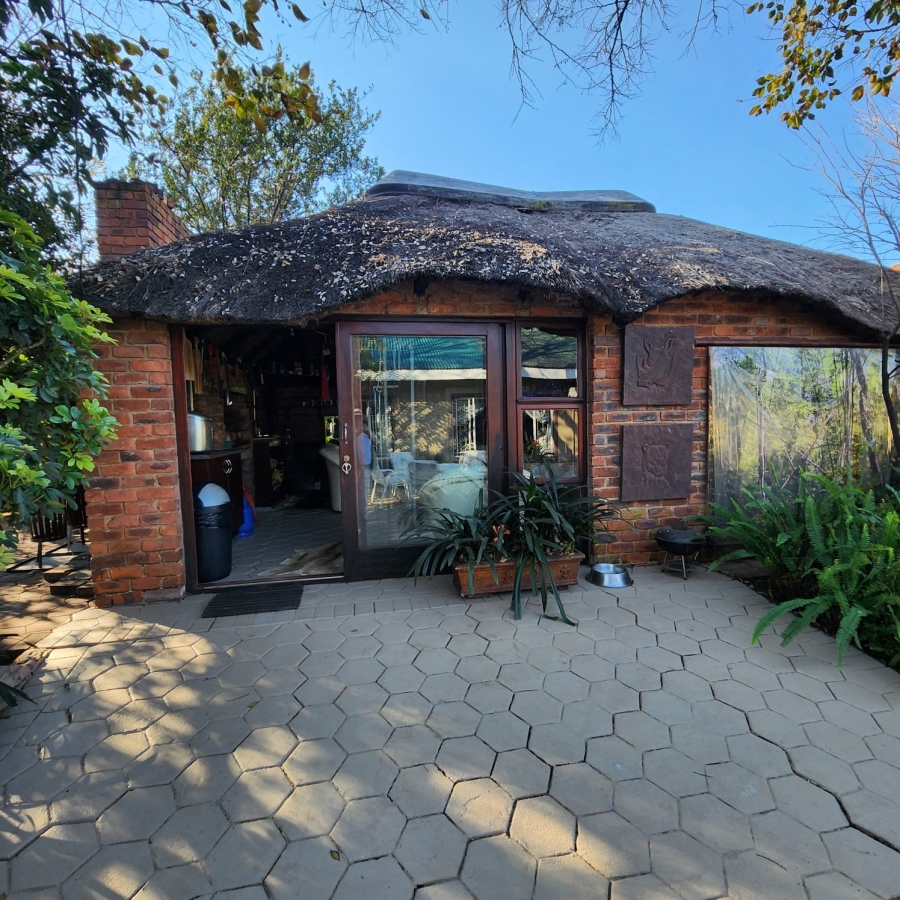 4 Bedroom Property for Sale in Waverley Gauteng