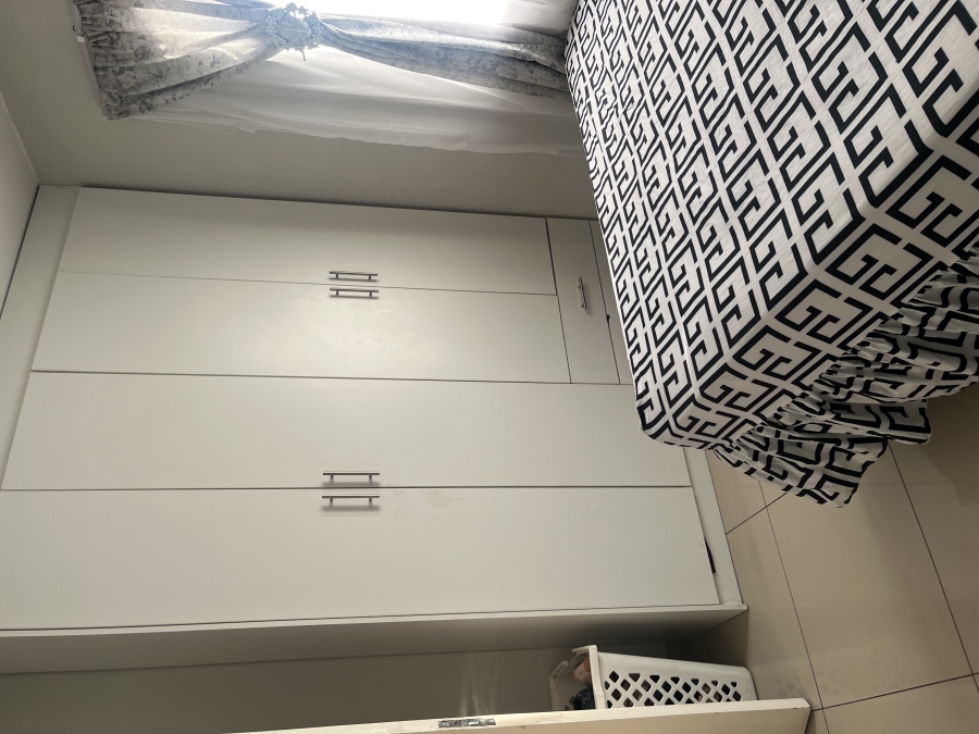 To Let 2 Bedroom Property for Rent in South Hills Gauteng