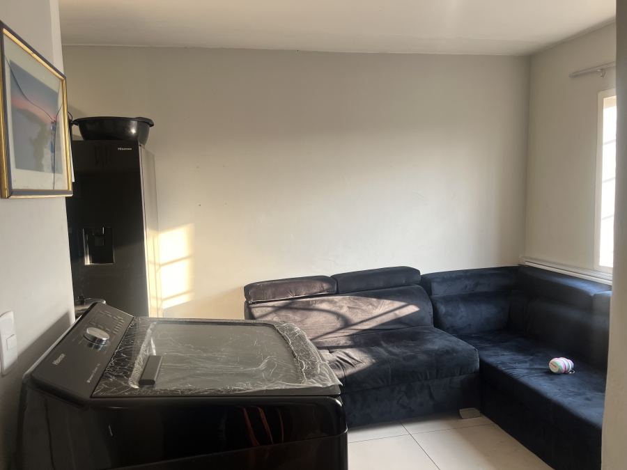 To Let 2 Bedroom Property for Rent in South Hills Gauteng