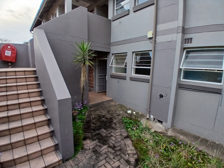 2 Bedroom Property for Sale in Constantia Kloof Gauteng