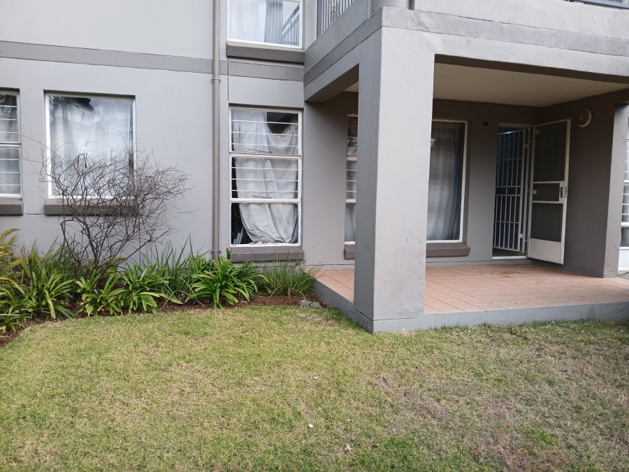 2 Bedroom Property for Sale in Constantia Kloof Gauteng