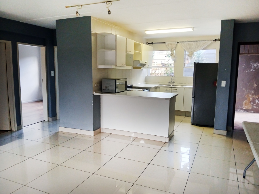 2 Bedroom Property for Sale in Constantia Kloof Gauteng