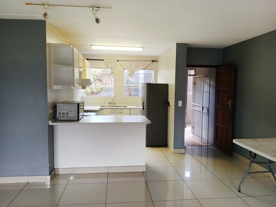 2 Bedroom Property for Sale in Constantia Kloof Gauteng