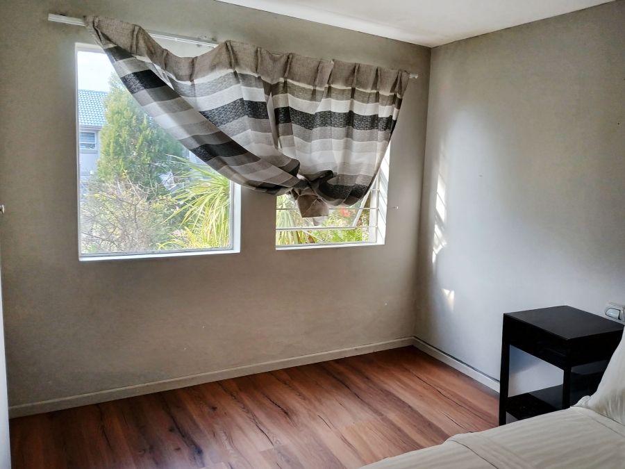 2 Bedroom Property for Sale in Constantia Kloof Gauteng