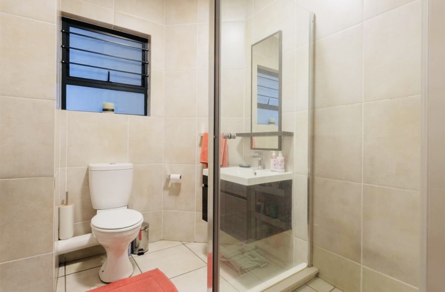 2 Bedroom Property for Sale in Oakdene Gauteng