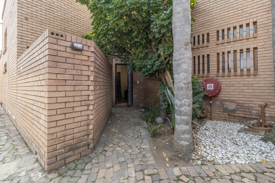 2 Bedroom Property for Sale in Willow Park Manor Gauteng